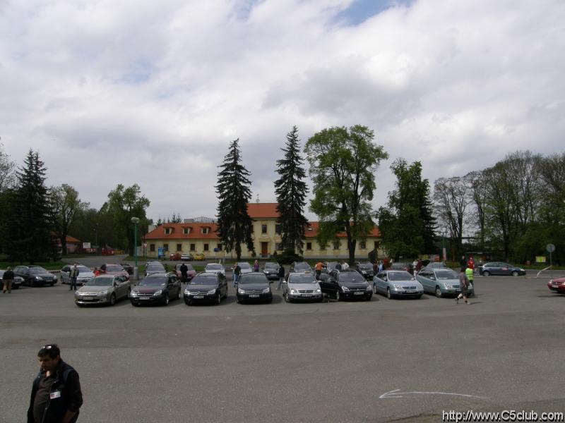 na parkoviti ped jzdou zrunosti