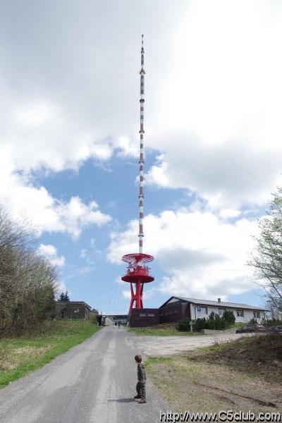 Vysielač Suchá hora (1 231 m n. m.) je rozhlasový (do roku 2011 aj televízny) vysielač na vrchu Skalka.
